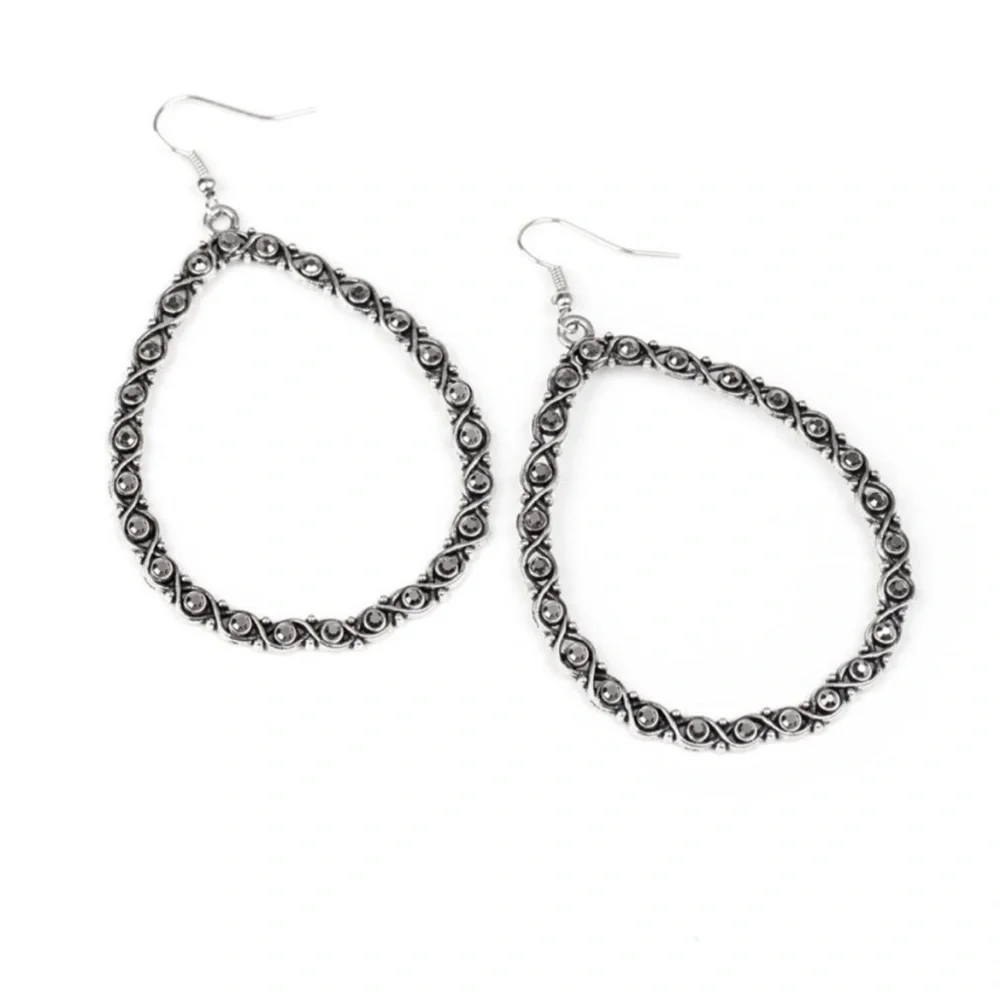 ✨ Galazy Gardens Silver Earrings – Statement Teardrop Sparkle ✨